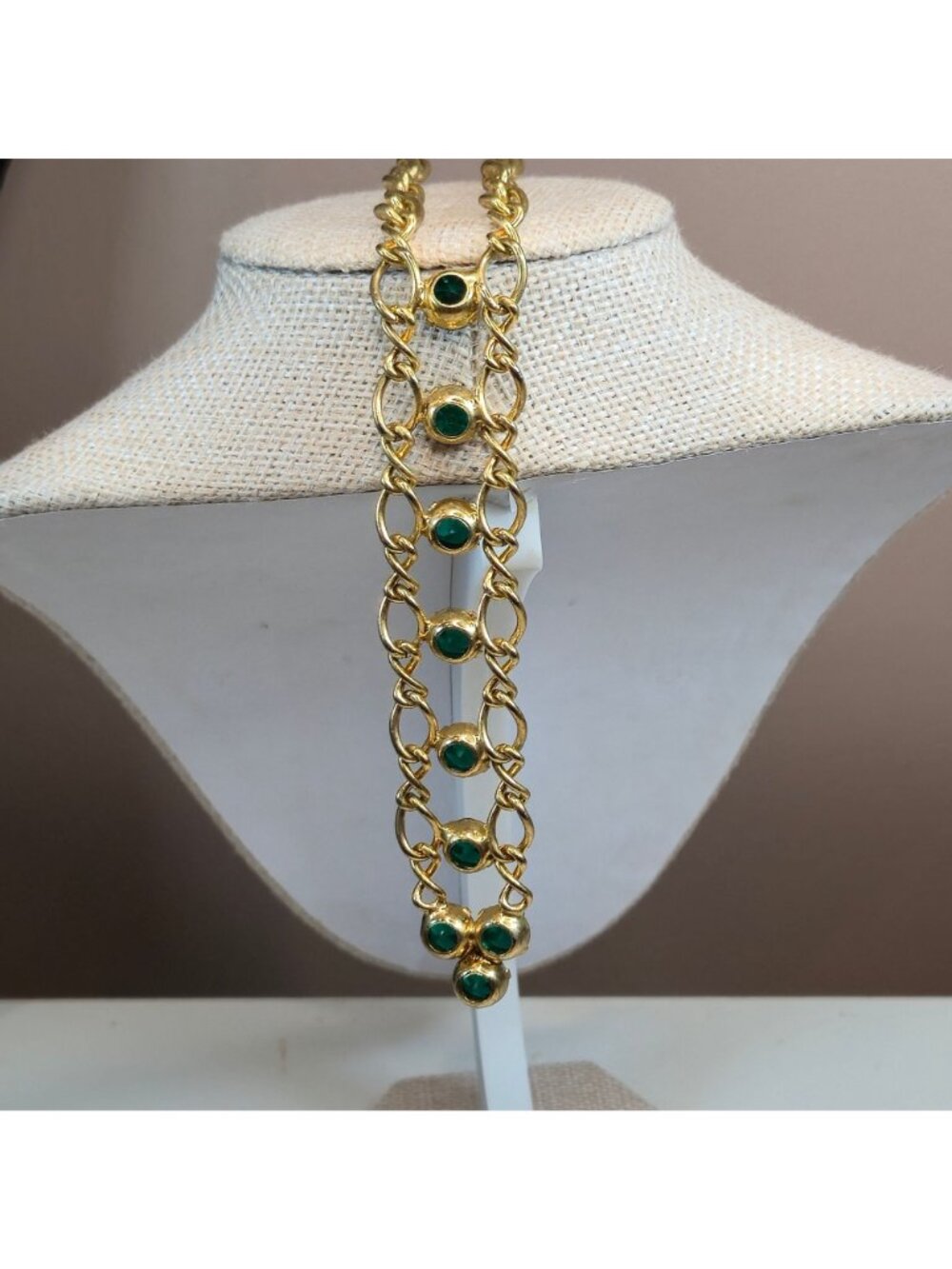 Vintage Art Deco Emerald Green Rhinestone Ladder Drop Pendant Necklace Gold Tone - Picture 12 of 16